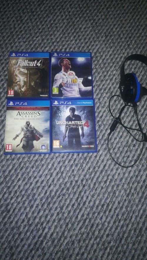 PS4 500GB SLIM CONSOLE + 1 CONTROLLER + 4 GAMES (LIKE NEW, 4 MONTHS OLD WITH GUARANTEE SLIP)