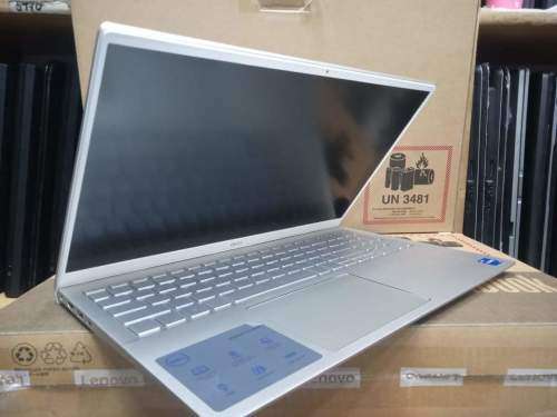 Dell Inspiron 15 5502 I7-1165G7