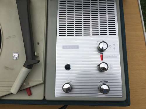 Phillips phonogram (Model AG4956W-00)