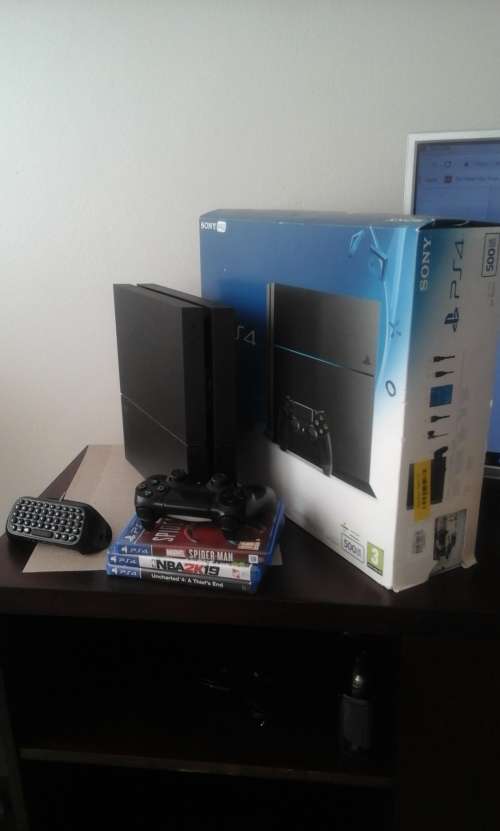 PS4 500GB
