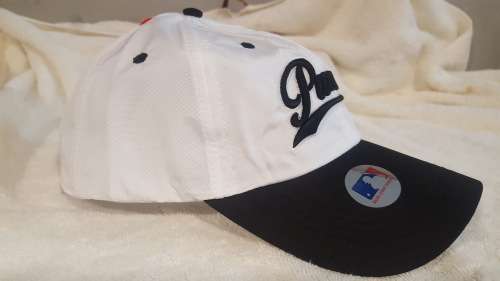 Puma one size major leagur baseball cap--white