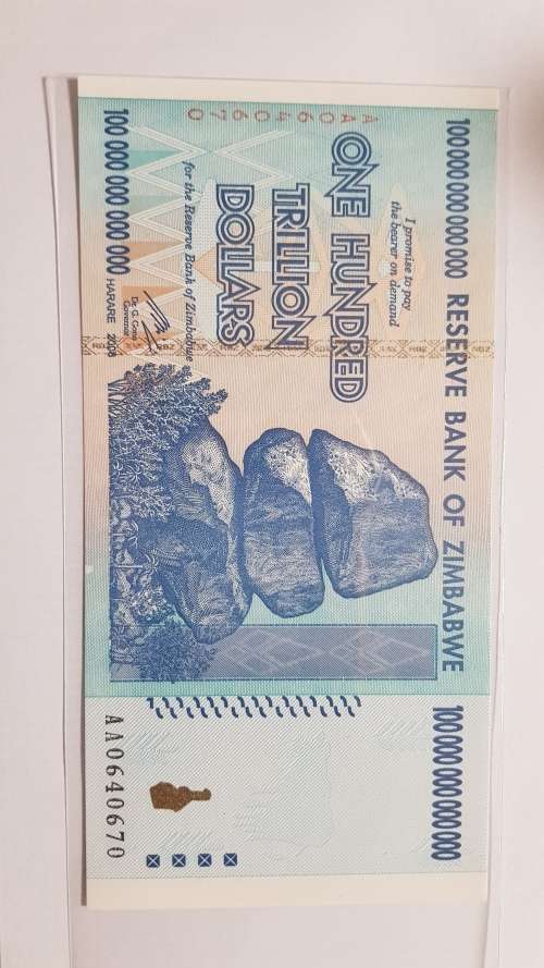Zimbabwe 100 Trillion Dollar Banknotes serial number AA0640670 UNC  2008 issued