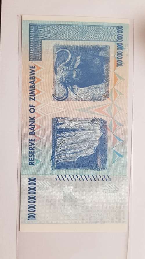 Zimbabwe 100 Trillion Dollar Banknotes serial number AA0640670 UNC  2008 issued