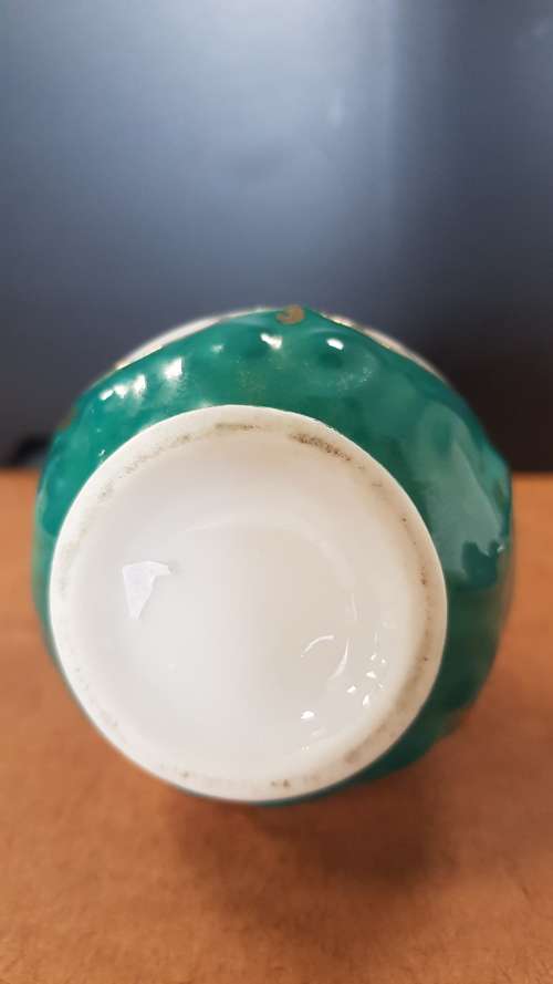 oriental green flower smart vase