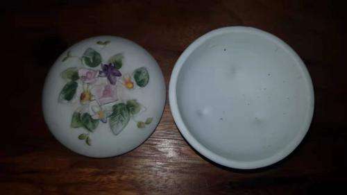 Vintage Lefton Trinket Box Ceramic  KW 3780 Flowers Pattern Japan