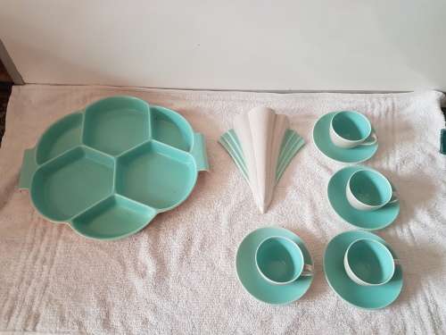 lot of POOLE  pottery items