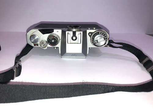 NIKON EL 2,  35 mm SLR CAMERA BODY