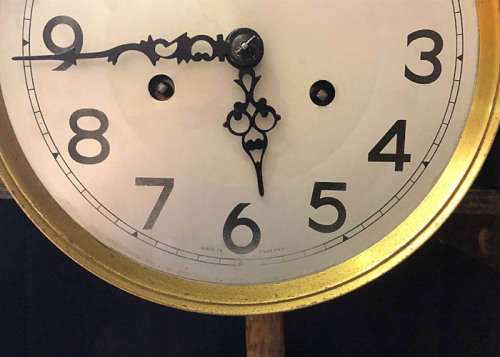 ANTIQUE WOODEN WALL CLOCK 8 DAYS WINDING