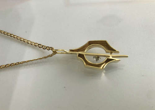 Gold Pendant 9 Ct Solid Yellow Gold With a Simulated Diamond