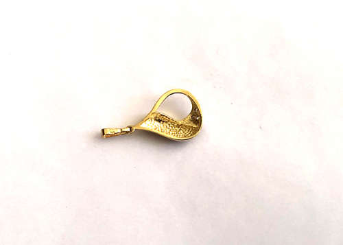 9 ct Solid Gold Pendant with 3 diamonds