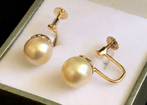 9 ct solid gold screw back stud earrings, 9 mm genuine culture pearl