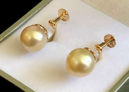 9 ct solid gold screw back stud earrings, 9 mm genuine culture pearl
