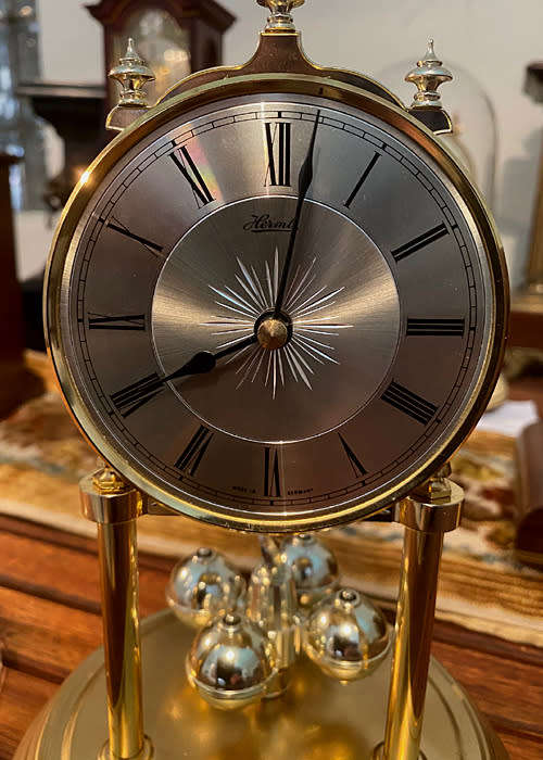 Hermle 400 Day Anniversary Mantel Clock, batery operated, Like New