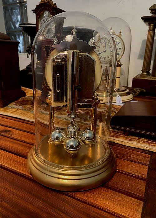 Hermle 400 Day Anniversary Mantel Clock, batery operated, Like New