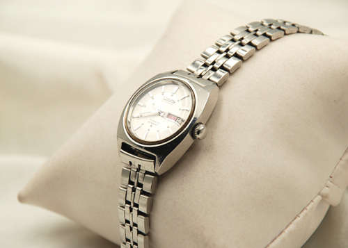 Vintage Ladies Seiko Automatic Watch, High Beat, 17 Jewels, Day and Date, Perfect Working Conditions