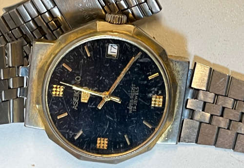 Six Vintage Watches,Seiko, Orient, Osco, Citizen for spares or repairs