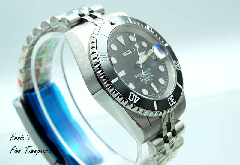 Marine Master 300 Automatic Watch, Seiko NH 35 Movement, Black Bezel, New