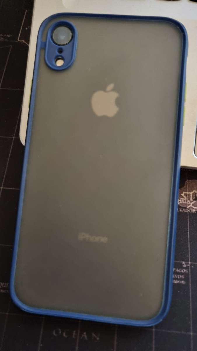 Apple Iphone XR 64GB - Black (FREE COVER)