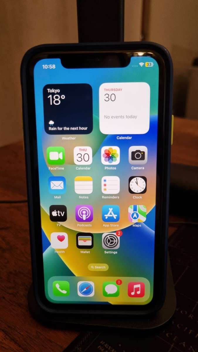Apple Iphone XR 64GB - Black (FREE COVER)