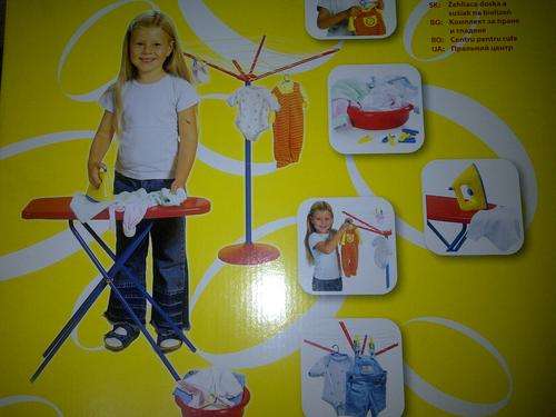 Girls Laundry Station