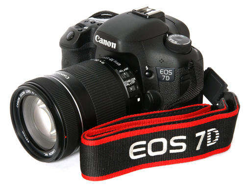 Canon EOS 7D Professional DSLR + 18-135mm Lens - Shutter Count = 4799
