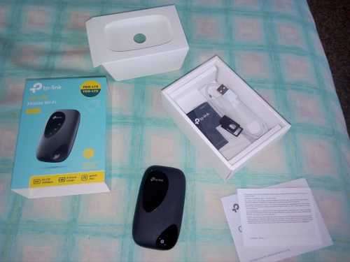 TP-LINK TL-M7200 4G LTE Mobile Wireless Hotspot.