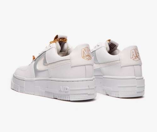 Nike Air Force 1 Pixel `Gold Chain`