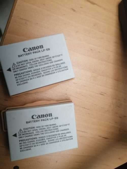 Orignal Canon LP- e8 battery