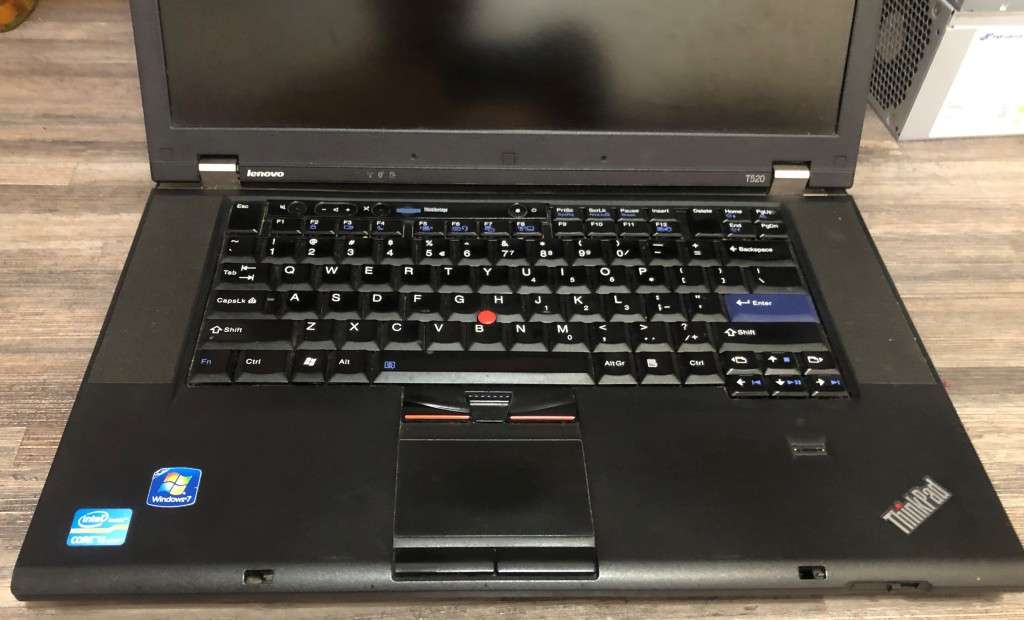 i5 Lenovo T520 Laptop with SSD OS drive + 8gb ram, Webcam, mouse, Win 10, 3G, 1yr R1 800