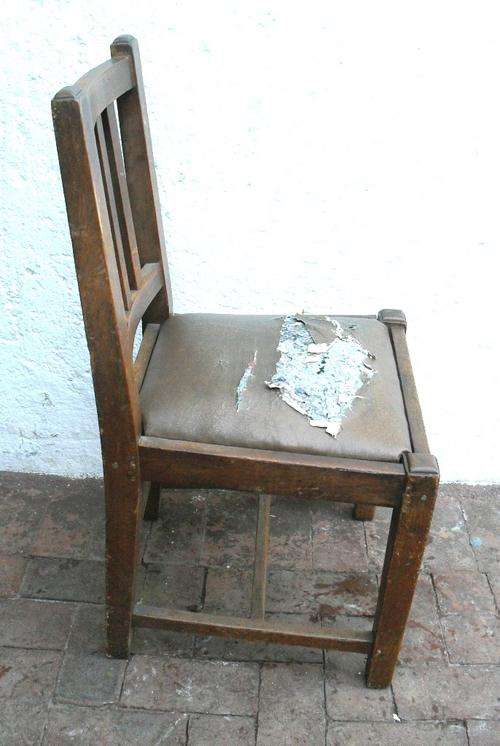 TEAK CHAIR - UNRESTORED