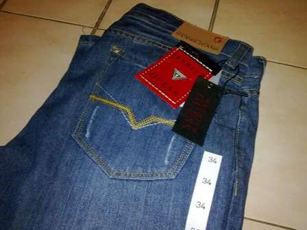 Stunning Brand New GUESS Jeans @R1 W-34