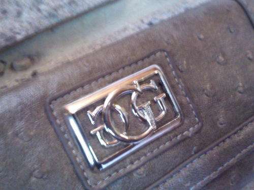 LATE ENTRY 100% Authentic Guess Purse - Money back guarantee !!!