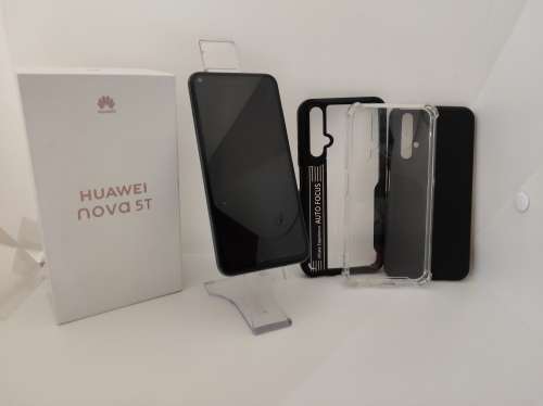 Huawei Nova 5t ,Dual Sim, 8gig ram,128gig,Local Stock, Like new