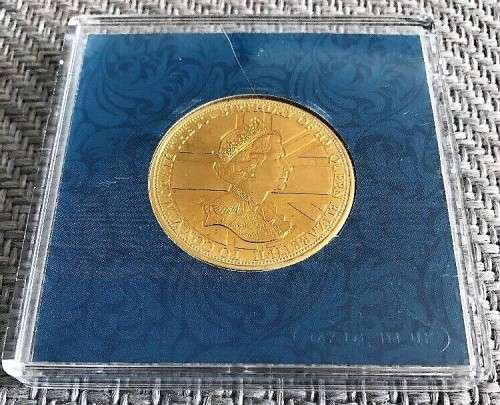 2 x Brand new Queen Elizabeth ll 90th Birthday commemorate Medals sold as A Lot For Both