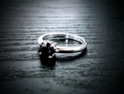 WOW !!!! " R8680" Genuine Handmade Solid 925 Silver and Black Moissonite Ladies Solitare Ring