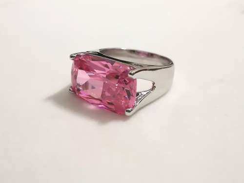 Wow!! Silver Ladies Designer Ring with Large Pink Stone, With Rhodium Finish, See Full Description!!