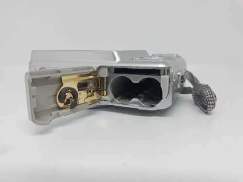 Diamond 5 Megapixel Digital Camera with bag, working condition!!