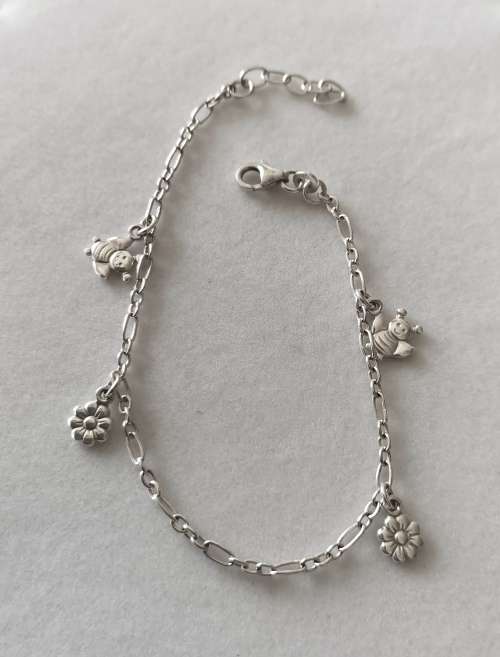 Solid 925 Sterling Silver Designer Charm Style Bracet with 4 x Charms, NOT PLATED!!