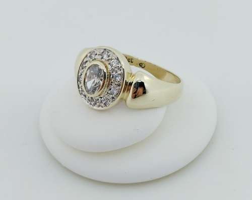 Solid 9ct Yellow Gold Vintage Handmade Engagement Style Ring