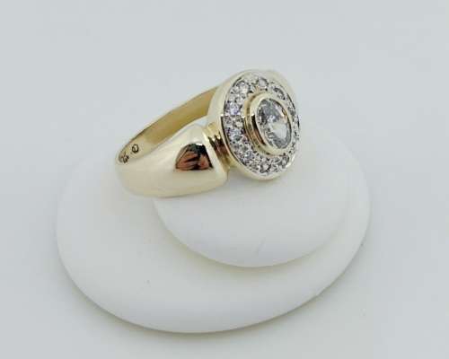 Solid 9ct Yellow Gold Vintage Handmade Engagement Style Ring