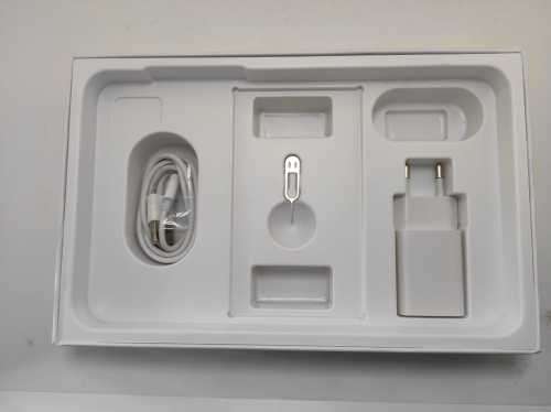 Blackview Tab 6 8` Tablet, 3gig ram, 32gig storage, dual sim!!! Truffle Grey Color, Like new!!!