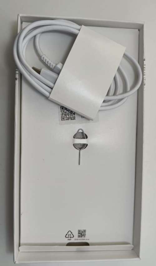 Samung A54 5g cellphone, 8gig Ram, 256gig storage, Local, Dual Sim, One day old, Awesome Graphite!!!