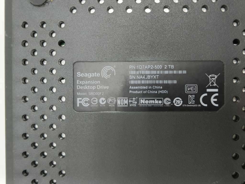 Wow!! Late Entry, 2 Terrabite 3.5`Samsung External Hard drive Storage with Power Cable as per pics