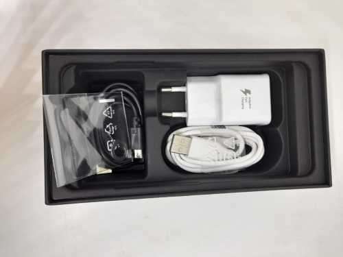 LG G7 ThinQ Cellphone Like New Local Stock 64gig Single sim