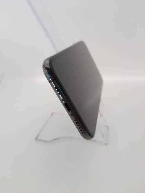 Apple Iphone XS 64gig ,Like Brand New. with Box and all accessories included