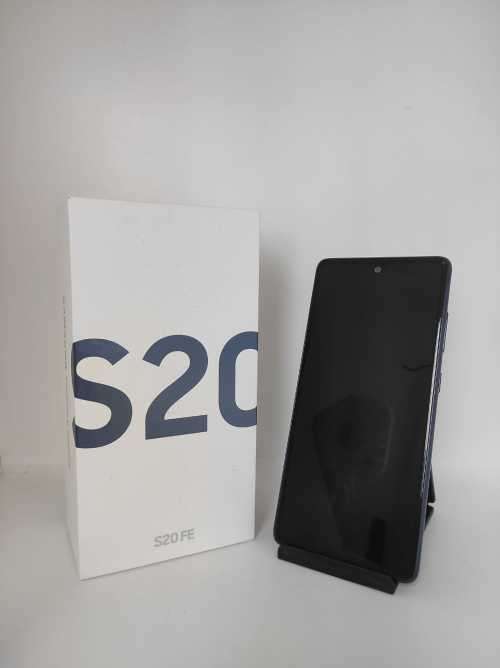 Samsung galaxy S20FE Dual SIM, Local Stock, 128gig Memory, complete with box