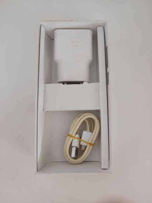 Samsung Galaxy A71, Dual SIM, 8gig ram, 128gig storage, see full Description please.