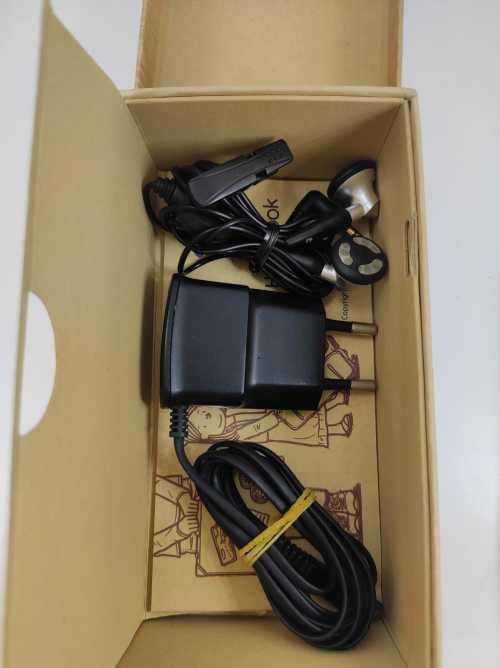 Samsung Galaxy S4, 32gig memory, Singel SIM, Local Stock with box complete.