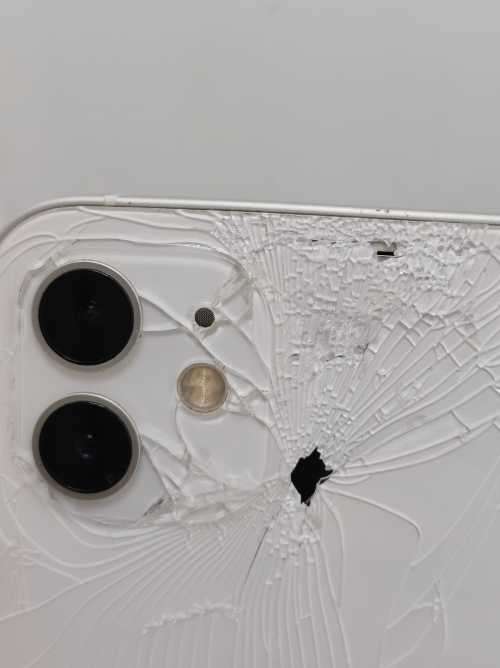 Low Start!!! Apple iPhone 12, 128gig Memory, local Stock, White, Dual IMEI, with Box