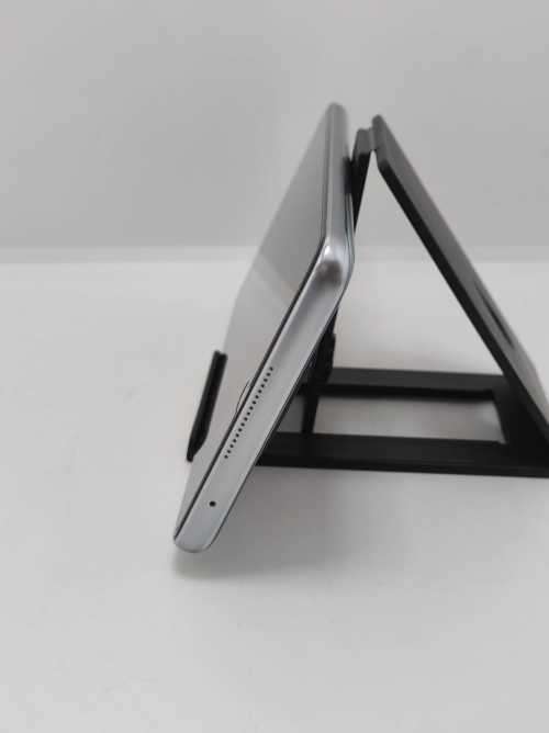 Wow!!! Honor Magic 4 Lite, 5g, Cellphone, 6gig ram, 128gig memory, Google Play Store!!! Like New!!